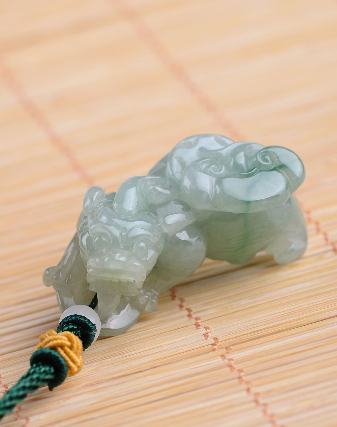 宝珠宝专场天然翡翠绿花俏雕貔貅挂件ARG24