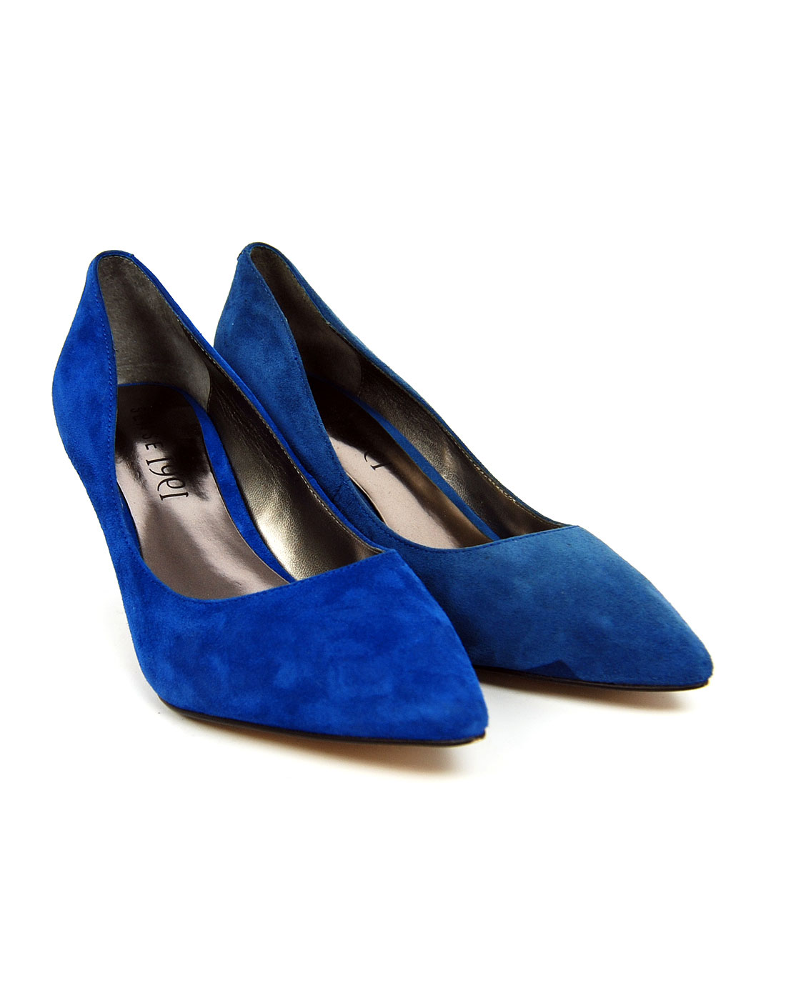 深蓝色简约单鞋