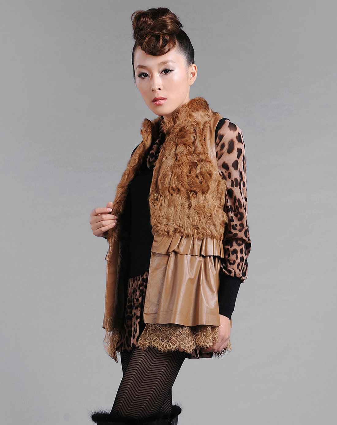 story皮草专场<em>驼色</em>羊羔毛时尚蕾丝<em>马夹</em>