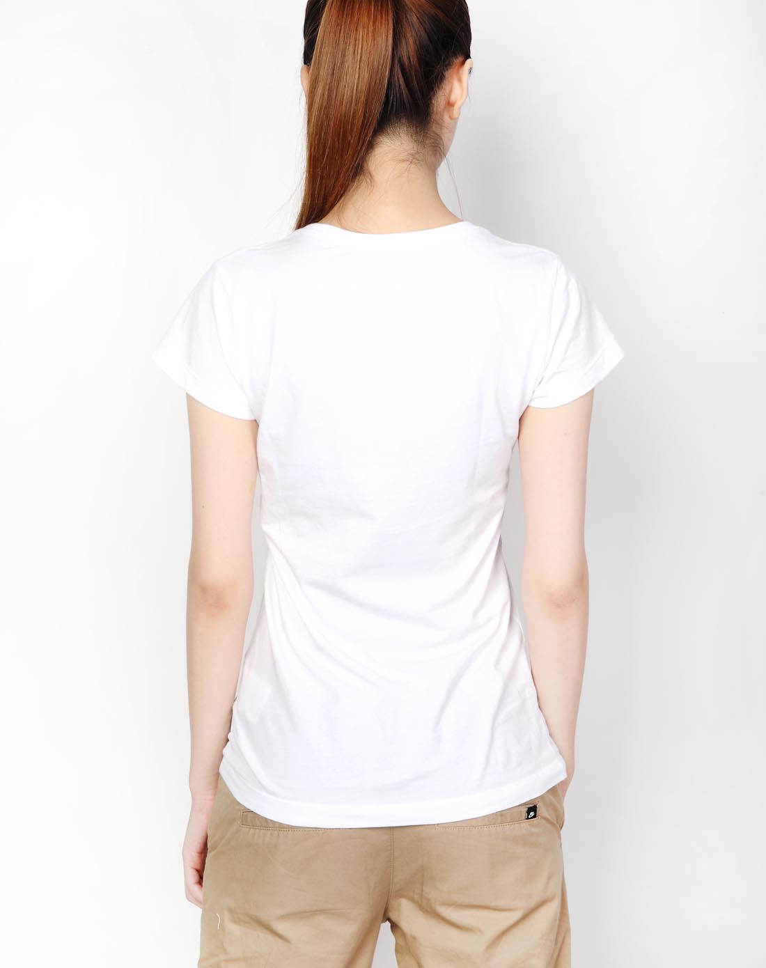 女子白色短袖t恤