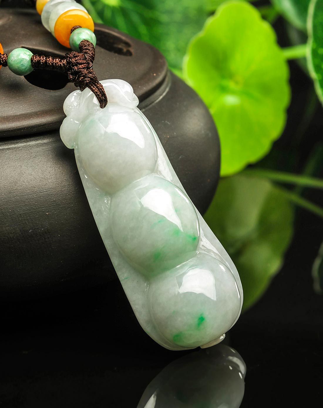 玛丽.温莎 饱满飘翠糯种四季平安豆翡翠吊坠(附证书)
