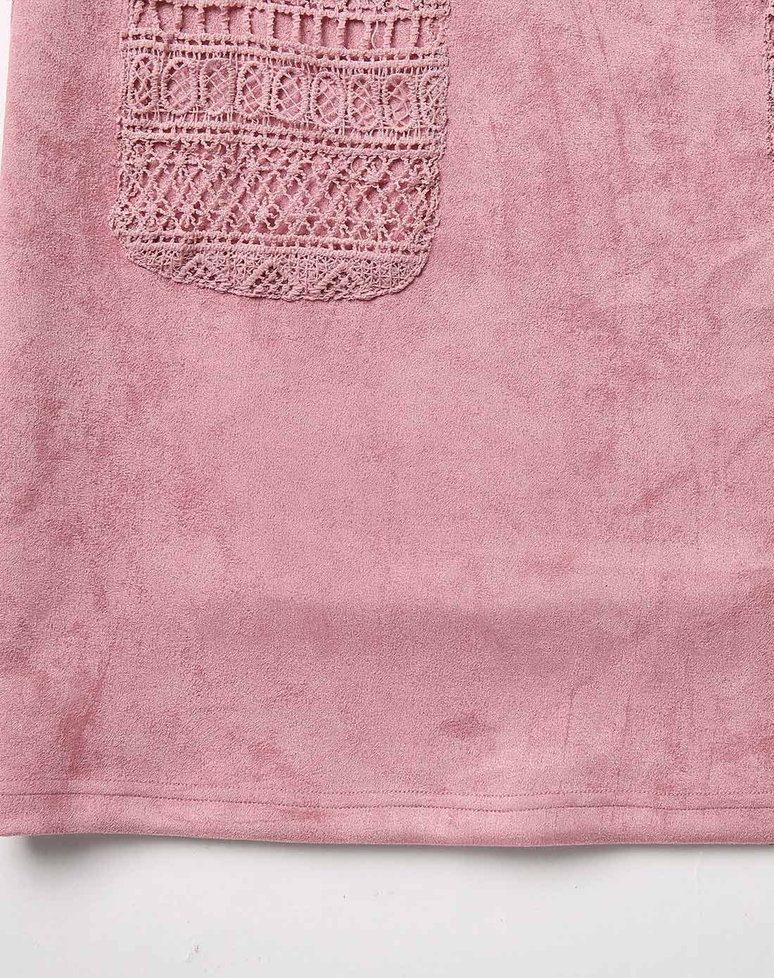 皮粉色麂皮绒蕾丝拼接中长款连衣裙