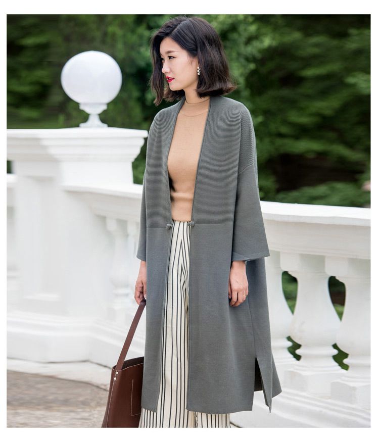 女灰绿色一粒扣宽松外套