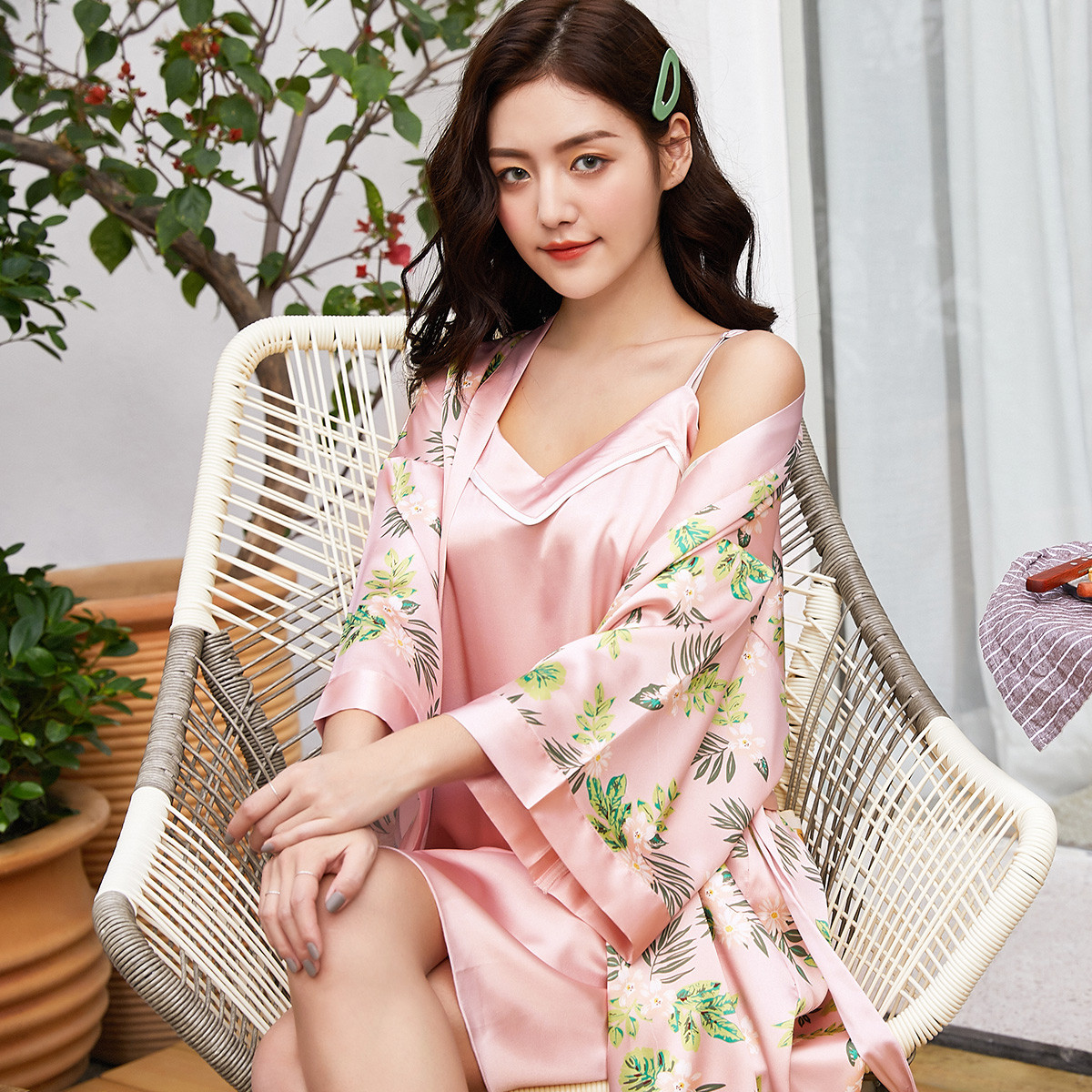 舒适优雅蕾丝深v吊带睡裙花纹清新两件套女士睡衣夏家居服