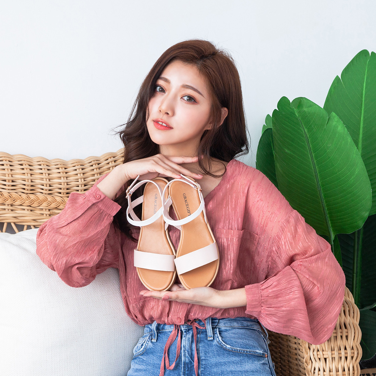 gracegift2019夏季新款一字带饰扣平底女鞋女士凉鞋i