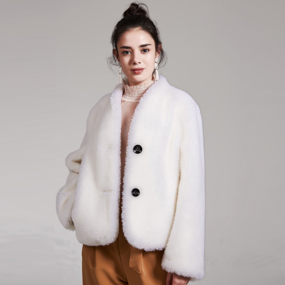 时尚甜美羊毛短外套纯种羊毛皮草大衣
