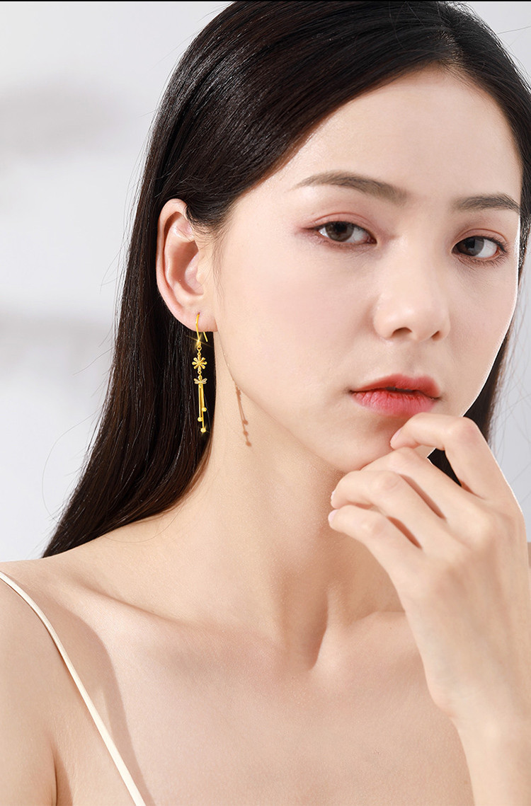 黄金耳环999足金2021年新款黄金耳钉女清新小雏菊
