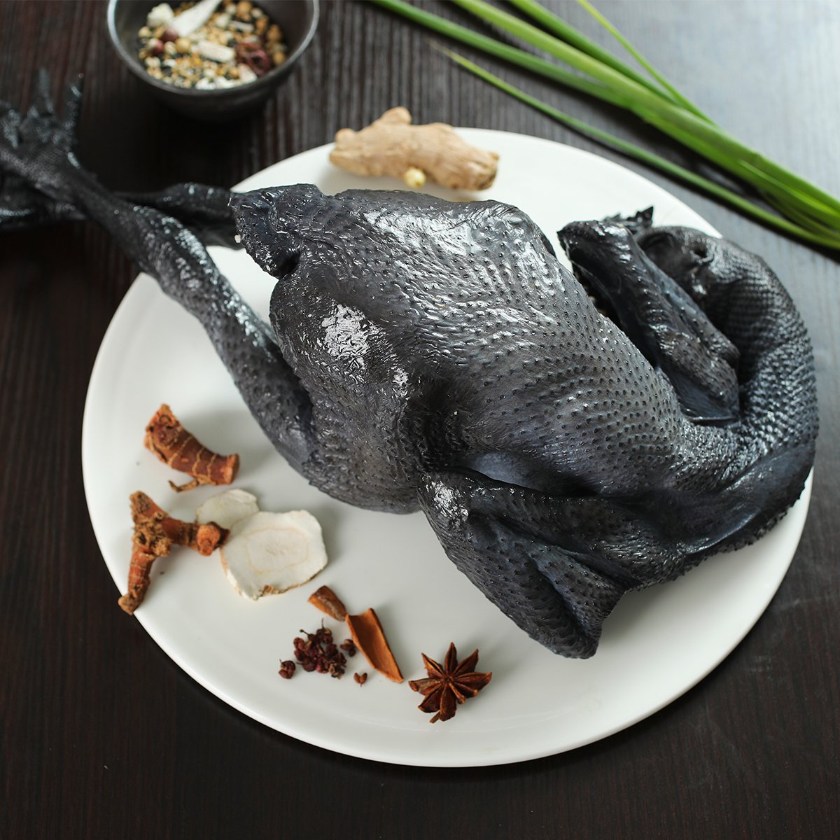 老杜乌骨鸡900g新鲜乌鸡肉土鸡活杀整只装月子餐煲汤食材