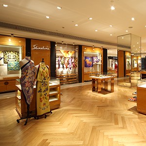 杭州江干区天城路68号万事利大厦b1万事利展厅