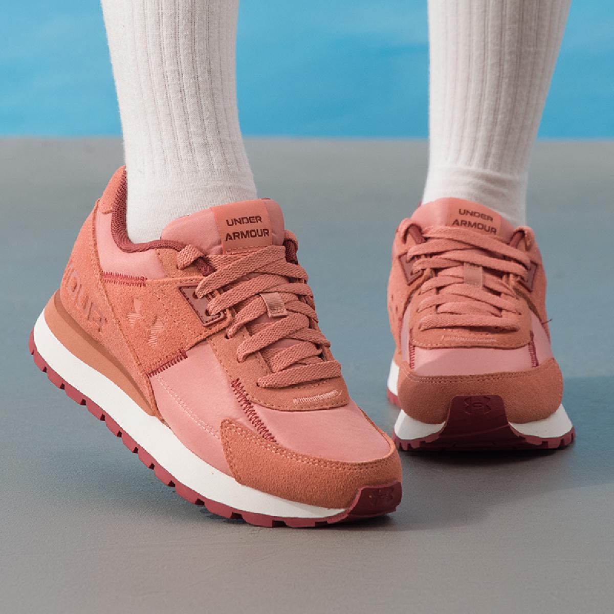 ������ UA W Essential Runner ŮЬ ʱ�г����������л����˶�Ь ΨƷ��������184Ԫ