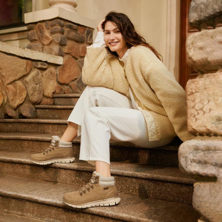 斯凯奇 【密绒毛保暖】女鞋高帮鞋加绒保暖休闲靴女靴轻质休闲工装靴冬