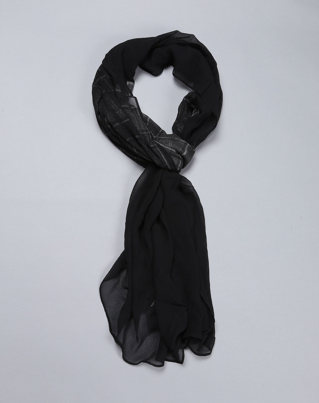 黑色轻薄格纹时尚丝巾