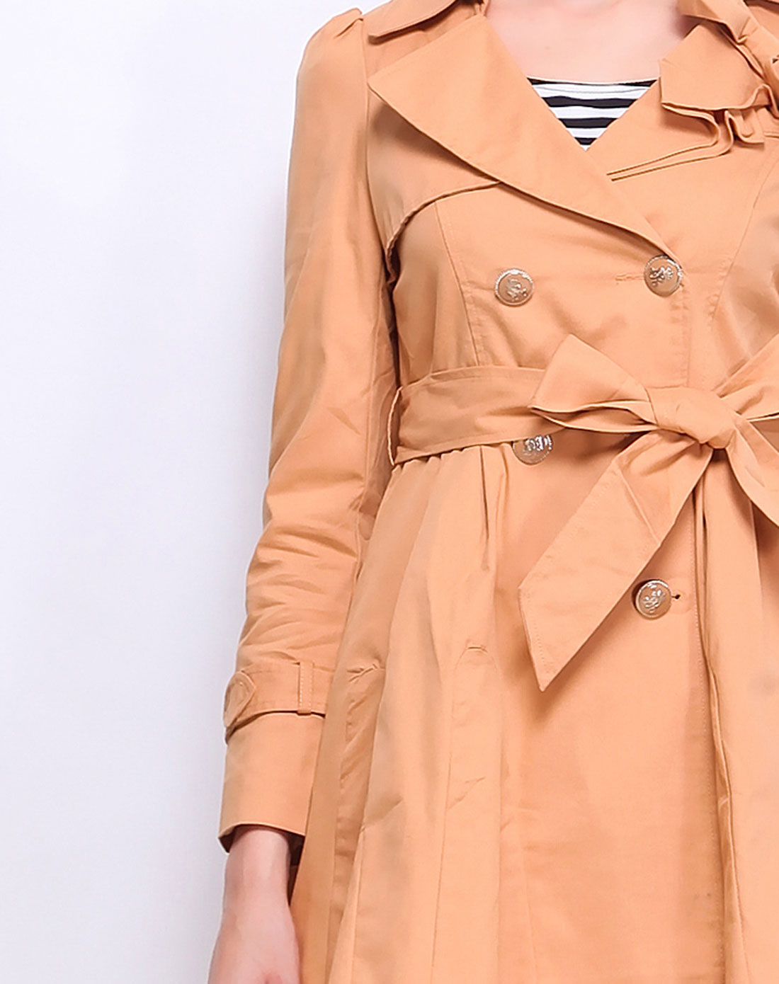 女款驼色西装领带蝴蝶结长袖风衣