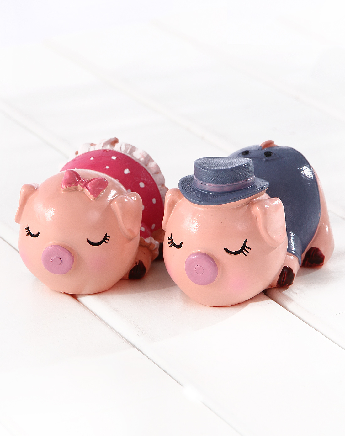 可爱亲嘴粉色小猪树脂摆件 2入