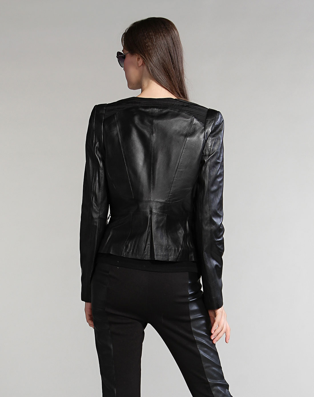 斯尔丽sierli皮草男女黑色褶皱拼接长袖短款皮衣2d009880_唯品会