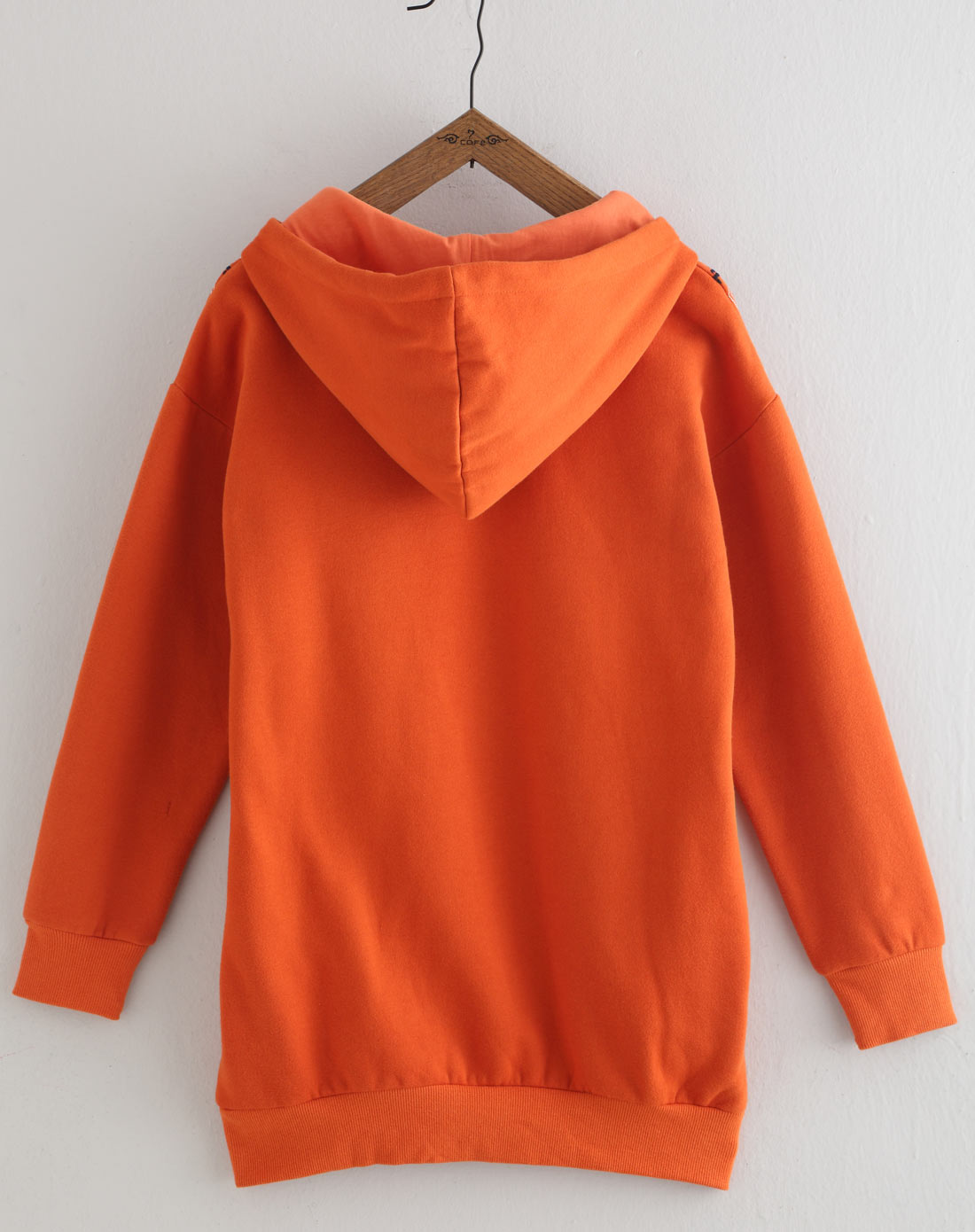 初语橘红色休闲连帽绣花长袖卫衣332104133027_唯品会