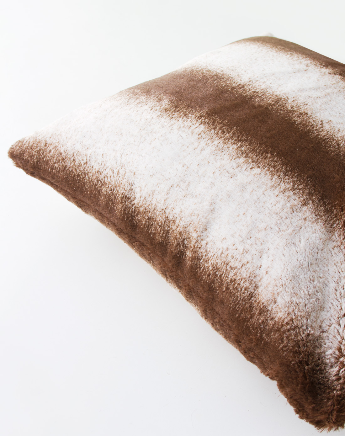 简约咖白纹靠垫抱枕