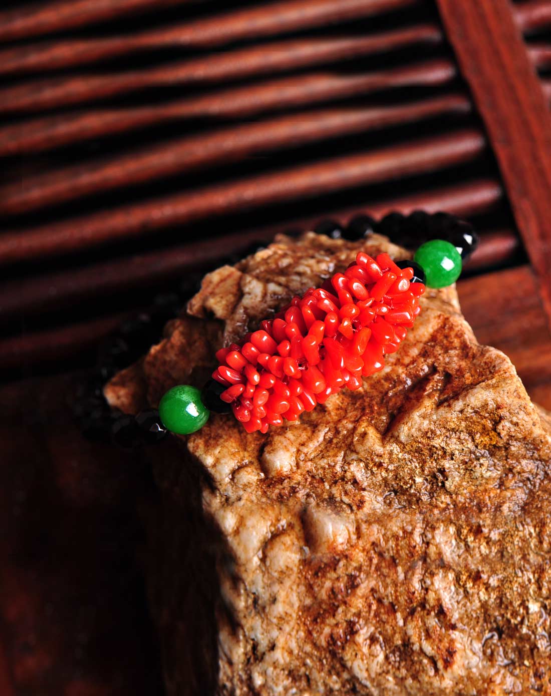 女款多色玛瑙珊瑚手链辟邪开运(附证书)