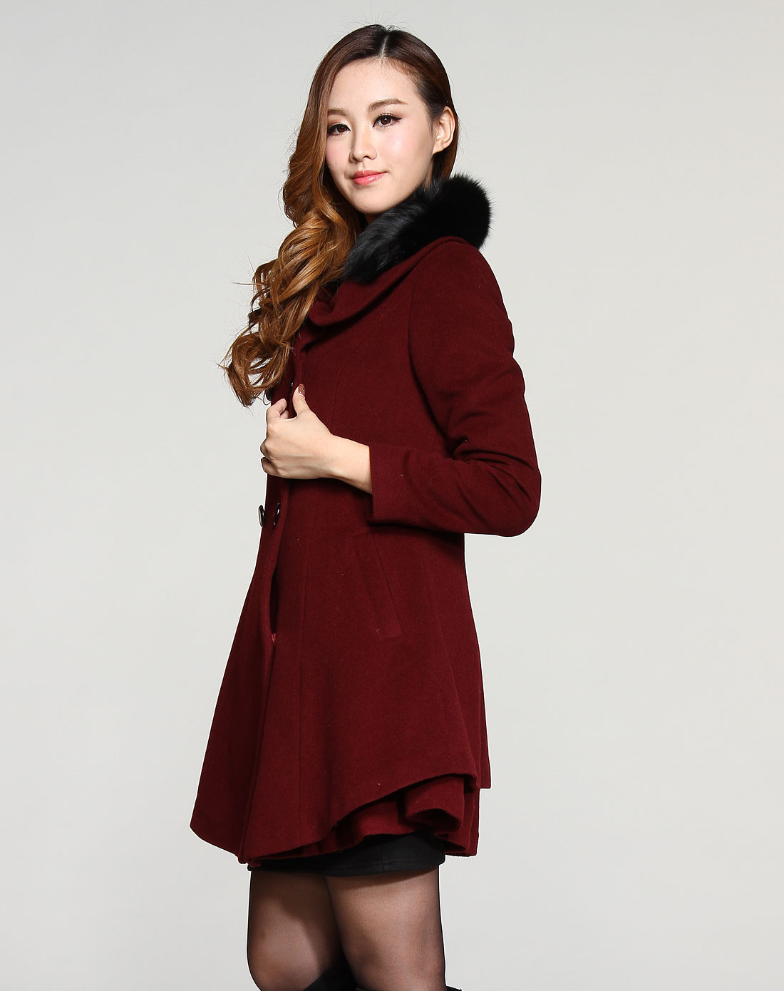 枣红色毛领舒适高贵双排扣长袖外套