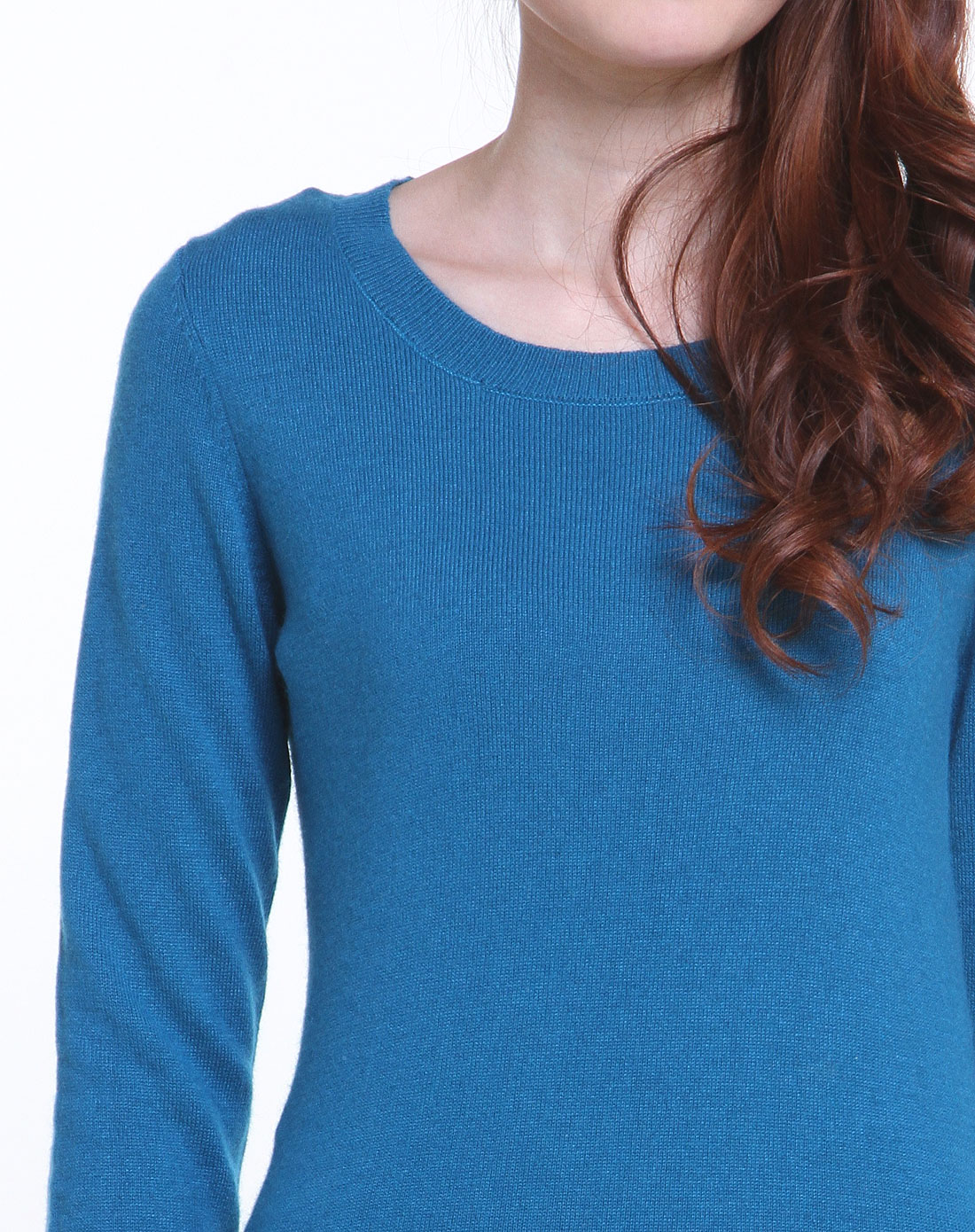 深湖蓝色休闲圆领长袖羊绒衫
