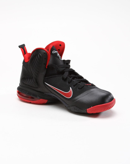 男款黑色lebron 篮球鞋