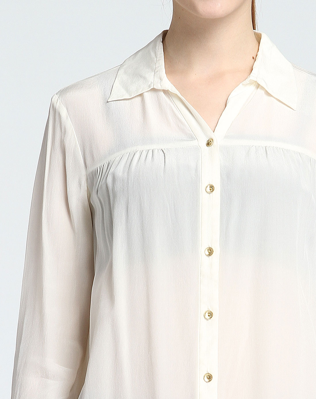 简约米色长袖衬衫