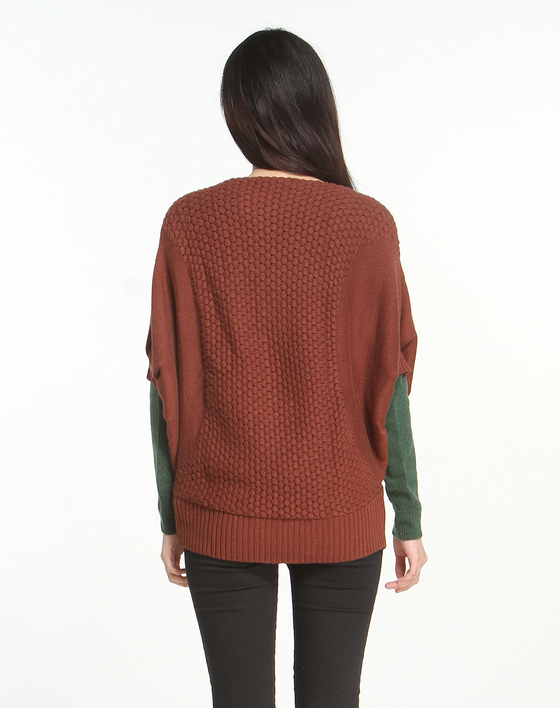 铁锈红色长款典雅蝙蝠袖针织衫