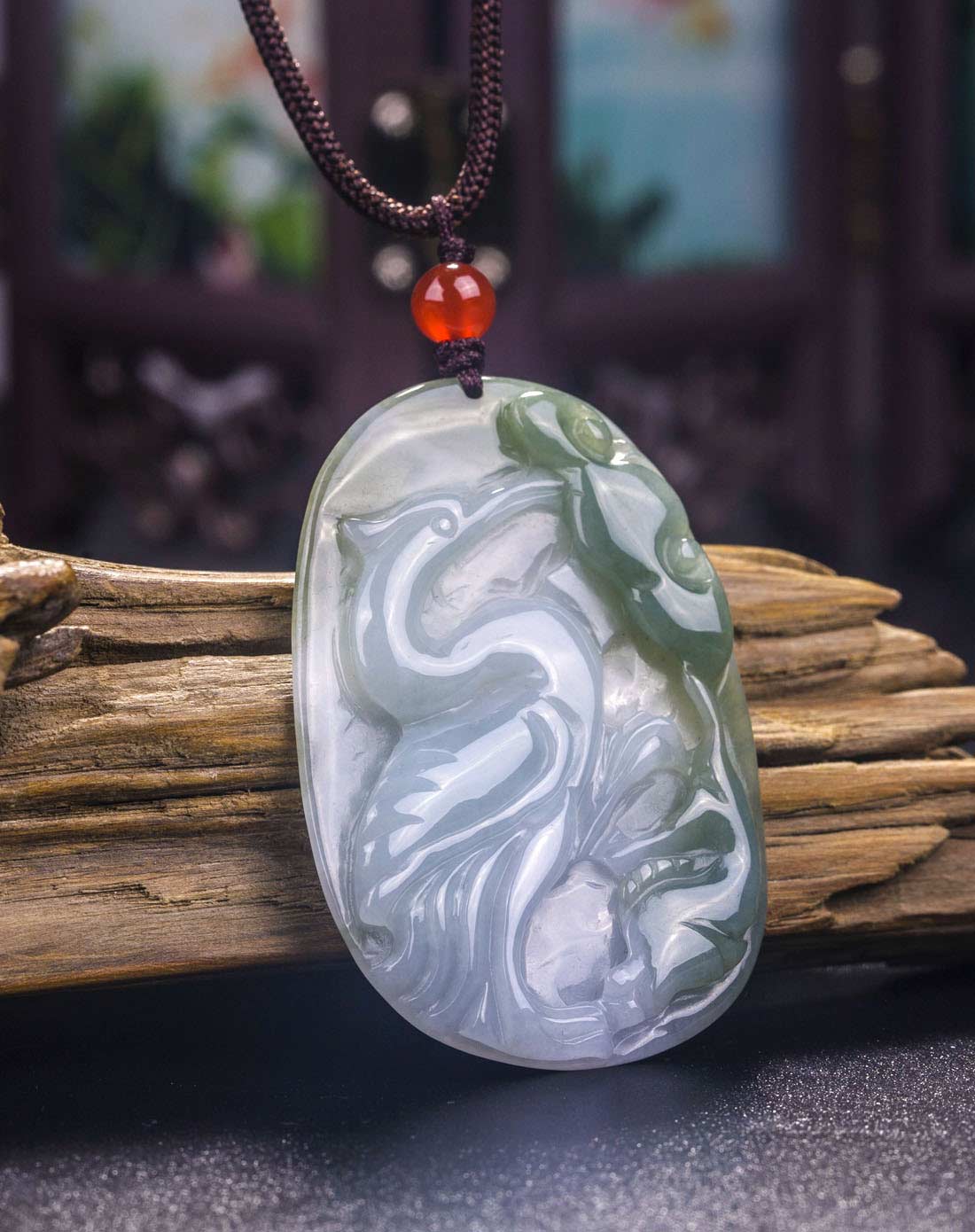 > 冰糯种起胶淡绿仙鹤挂件吊坠极品天然翡翠a货(附国检证书)