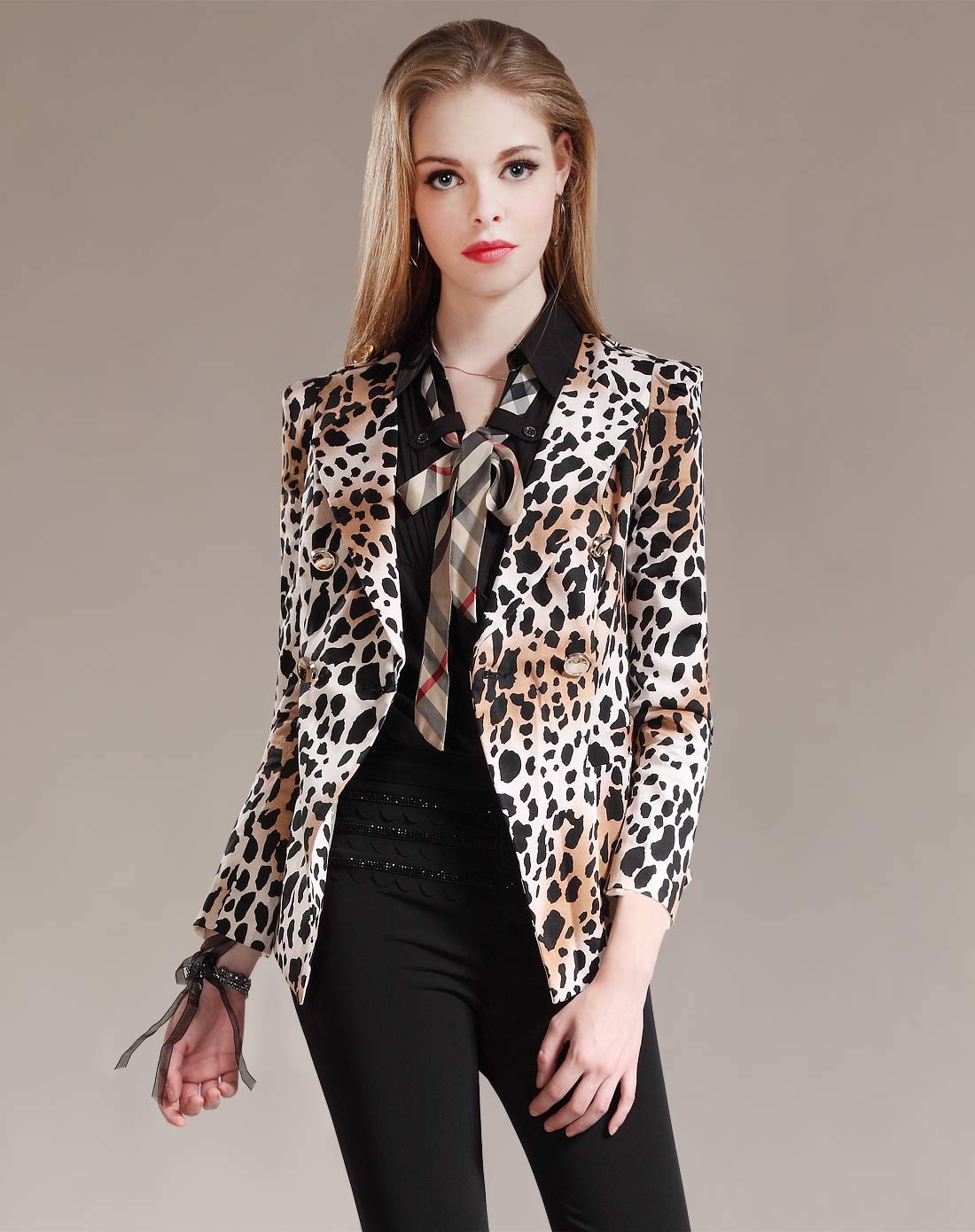 驼色无领豹纹长袖时尚小西服
