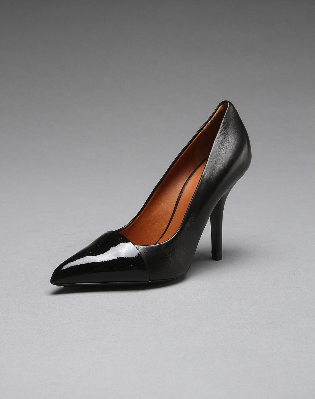 givenchy 女士时尚通勤黑色羊皮单鞋