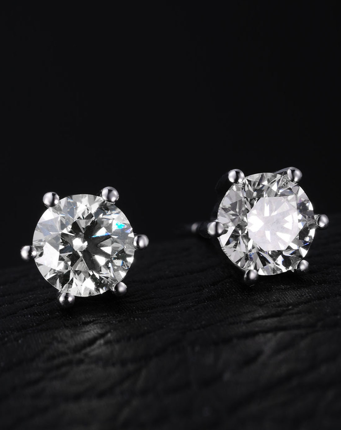 白18k金克拉钻钻石耳钉