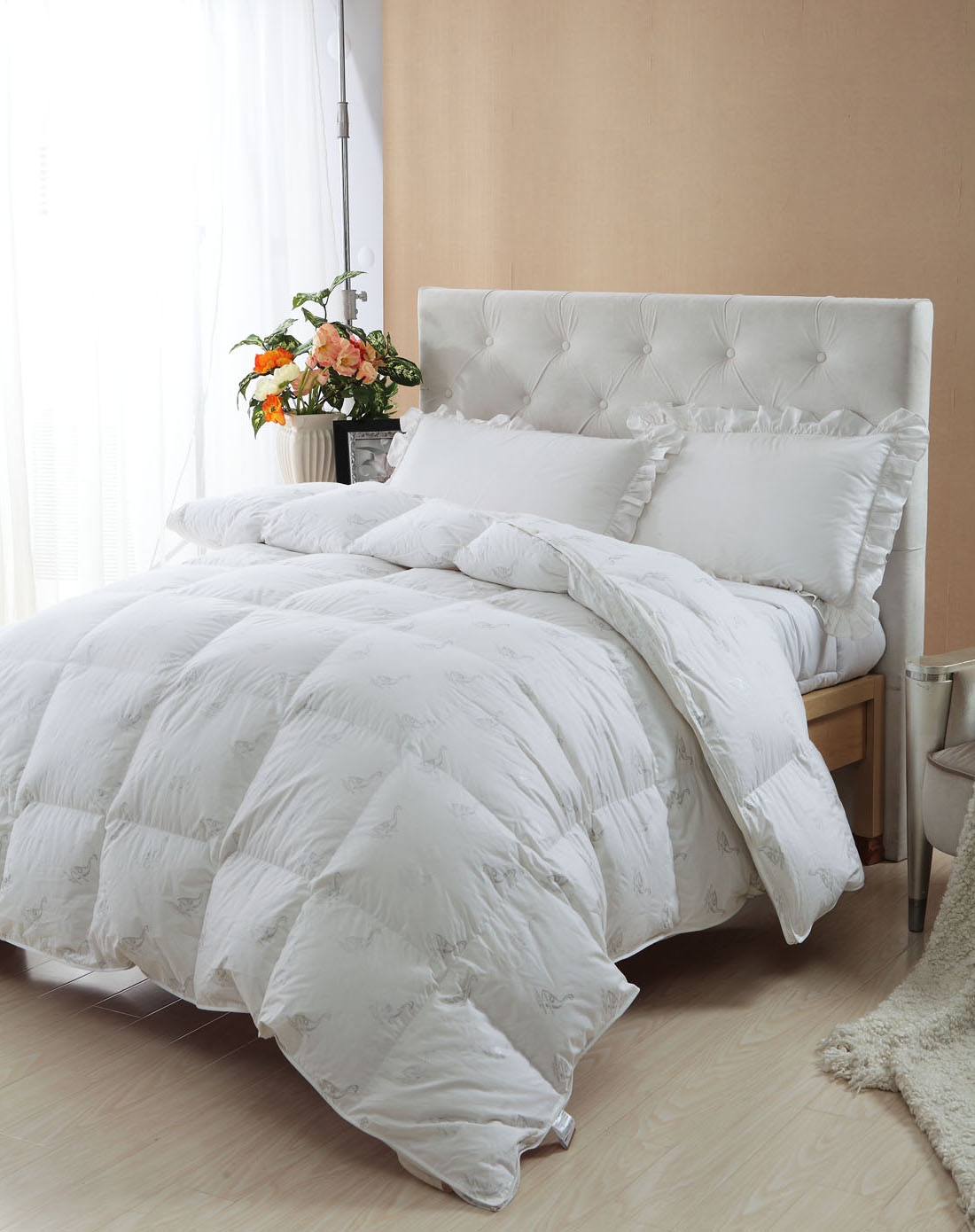 200*230cm超长使用寿命贵妃型羽绒被白色