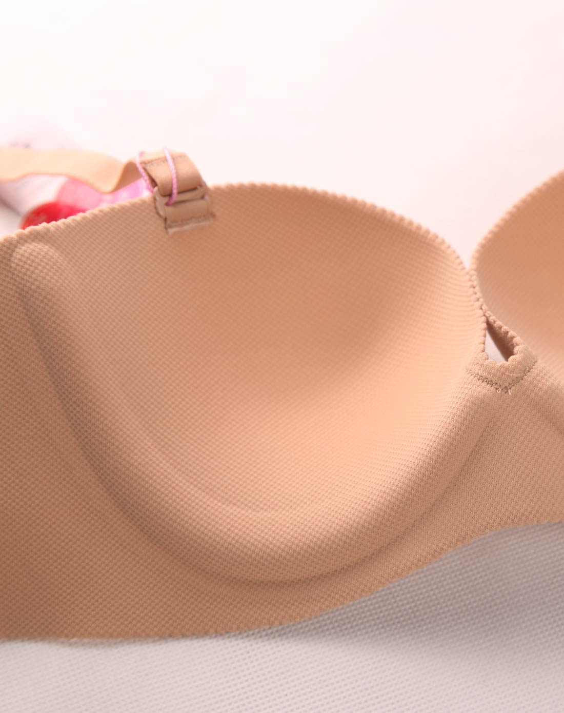 一片式聚拢无痕肤色文胸