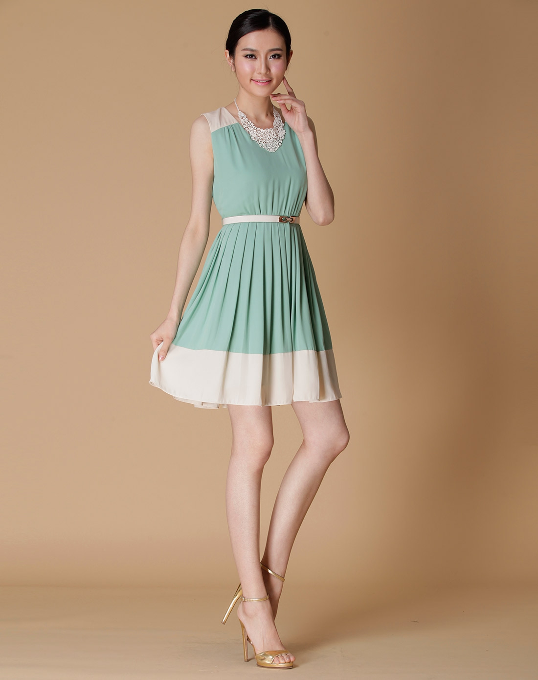 粉绿撞色拼接修身无袖雪纺连衣裙
