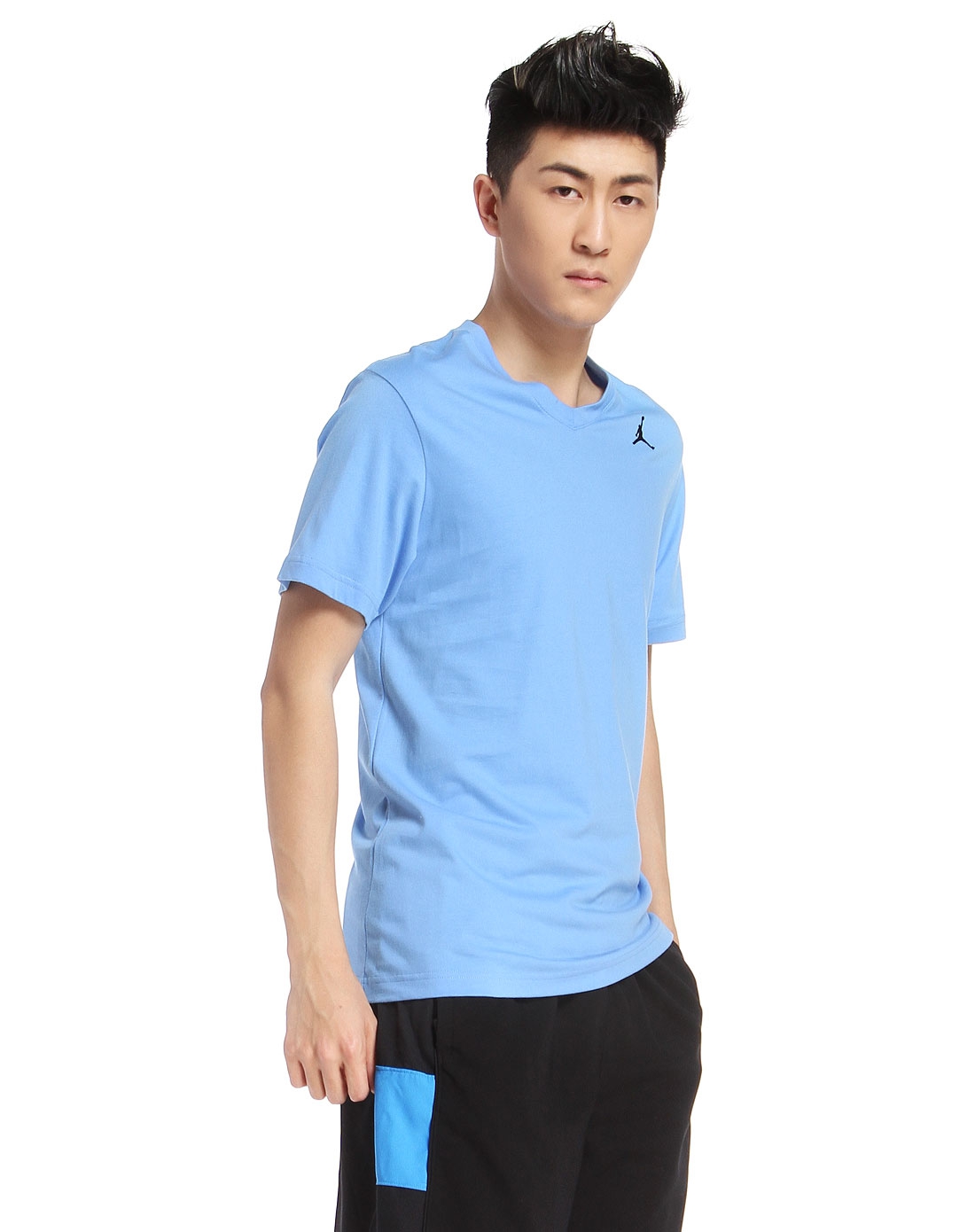 男款浅蓝色短袖t恤