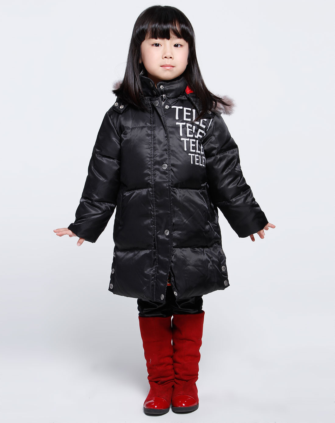 女童黑色时尚印图长袖羽绒服