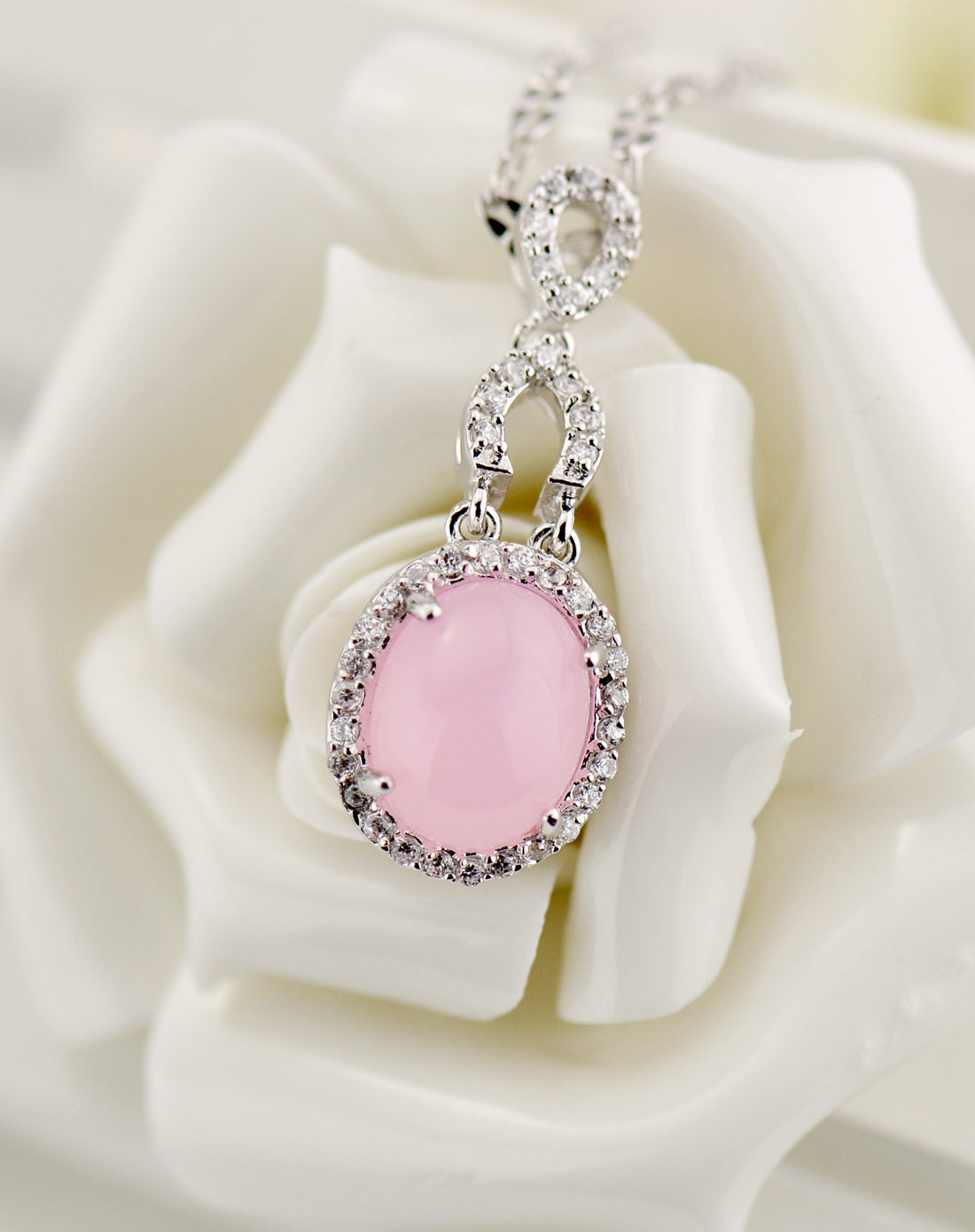 粉宝石奢华复古项链