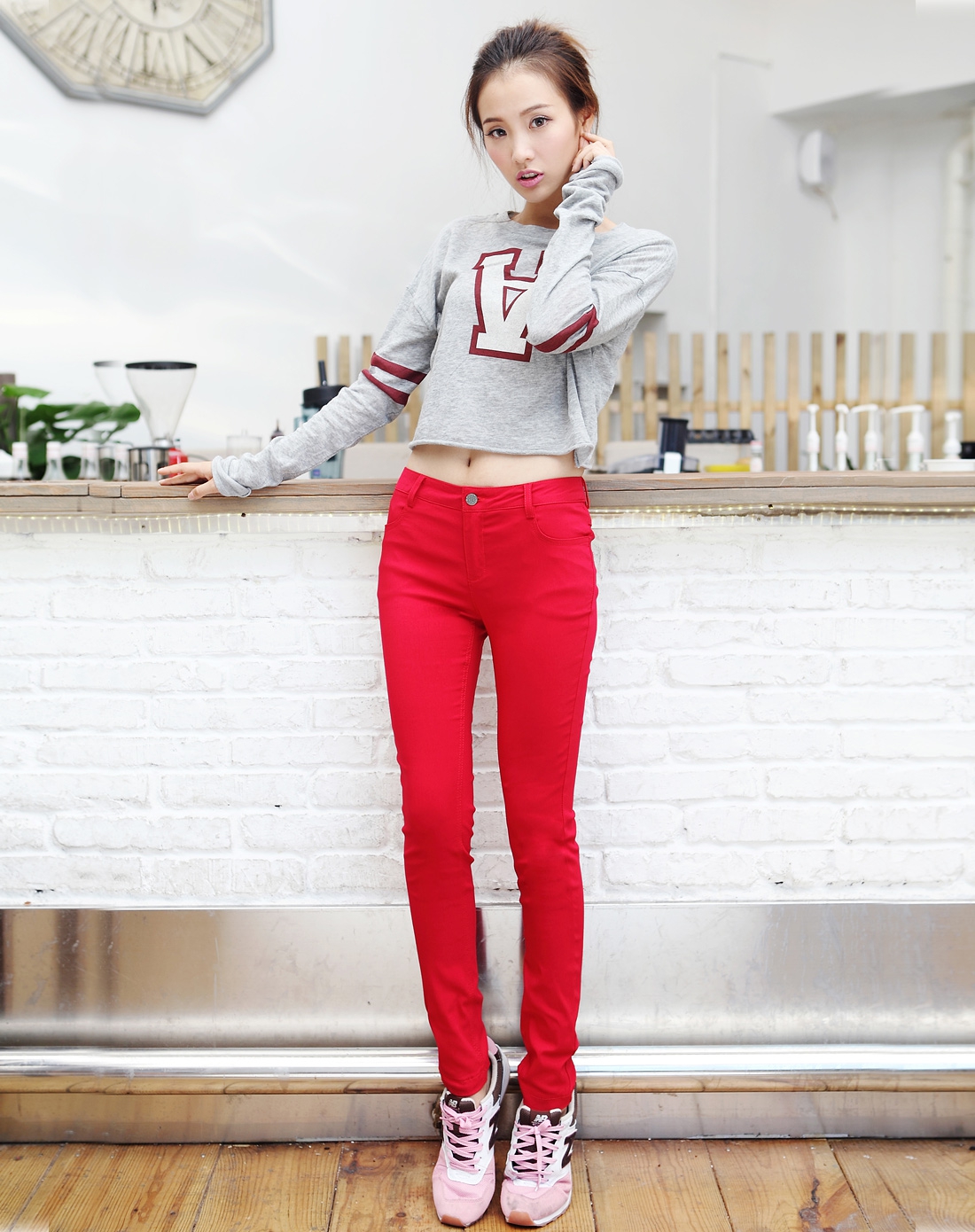 女款砖红色休闲修身小脚裤