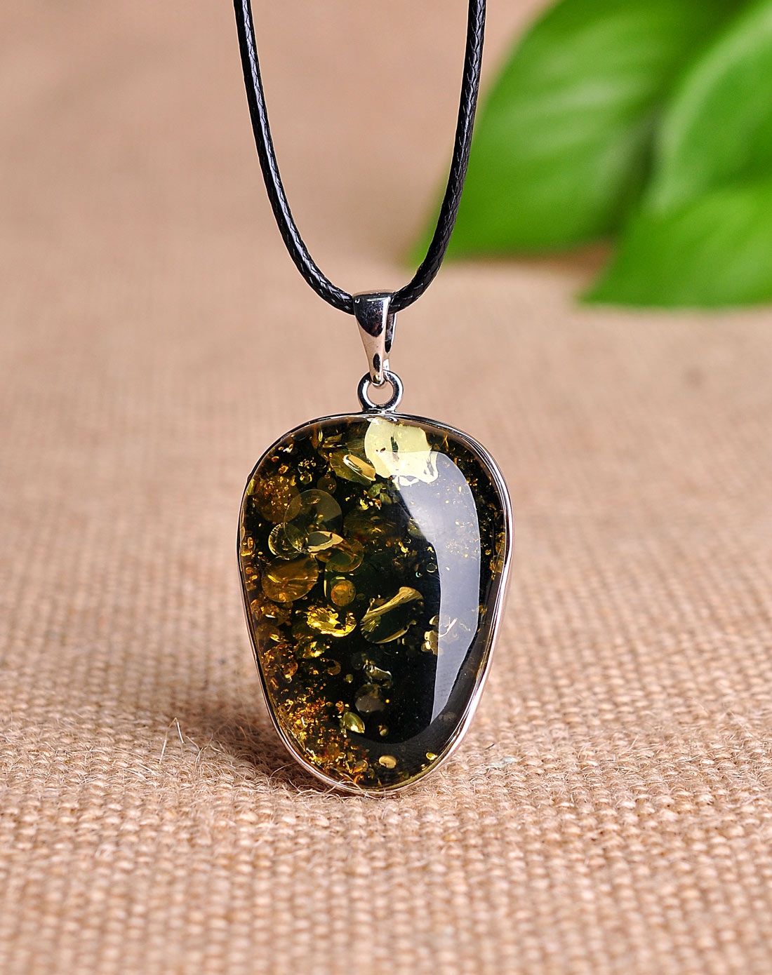 昊天琥珀 富贵花开绿花珀吊坠(附证书)