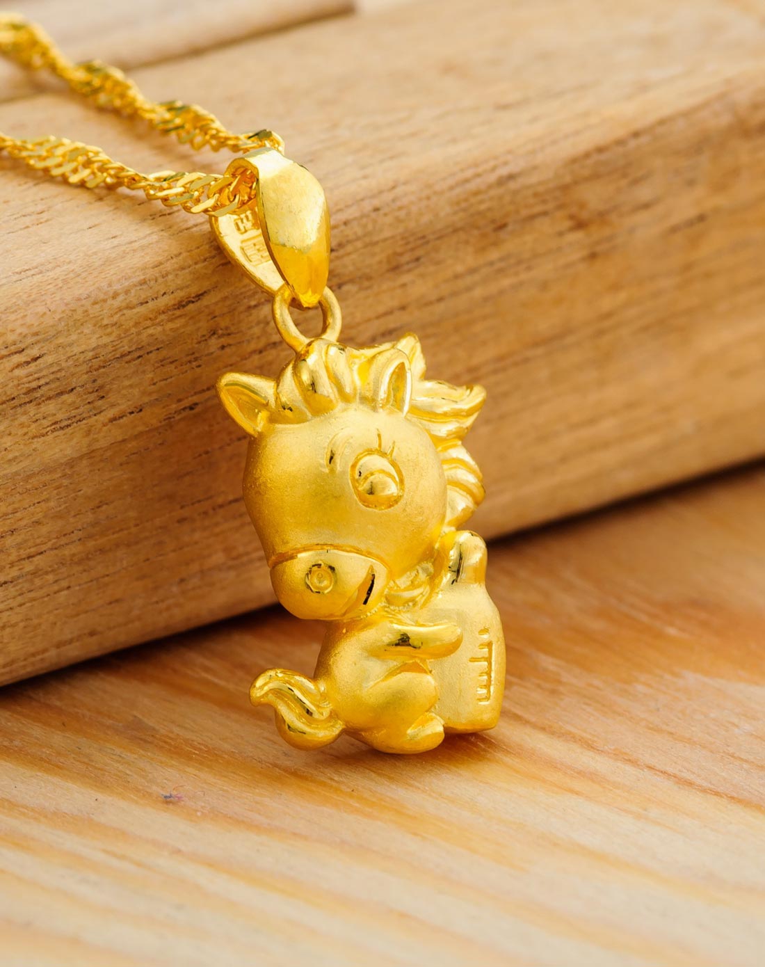 马宝宝 足金吊坠 3.57克(计价)