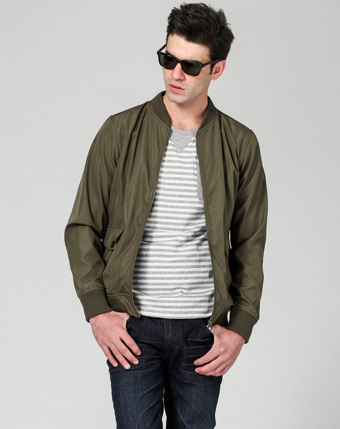 男军卡其色小立领短夹克