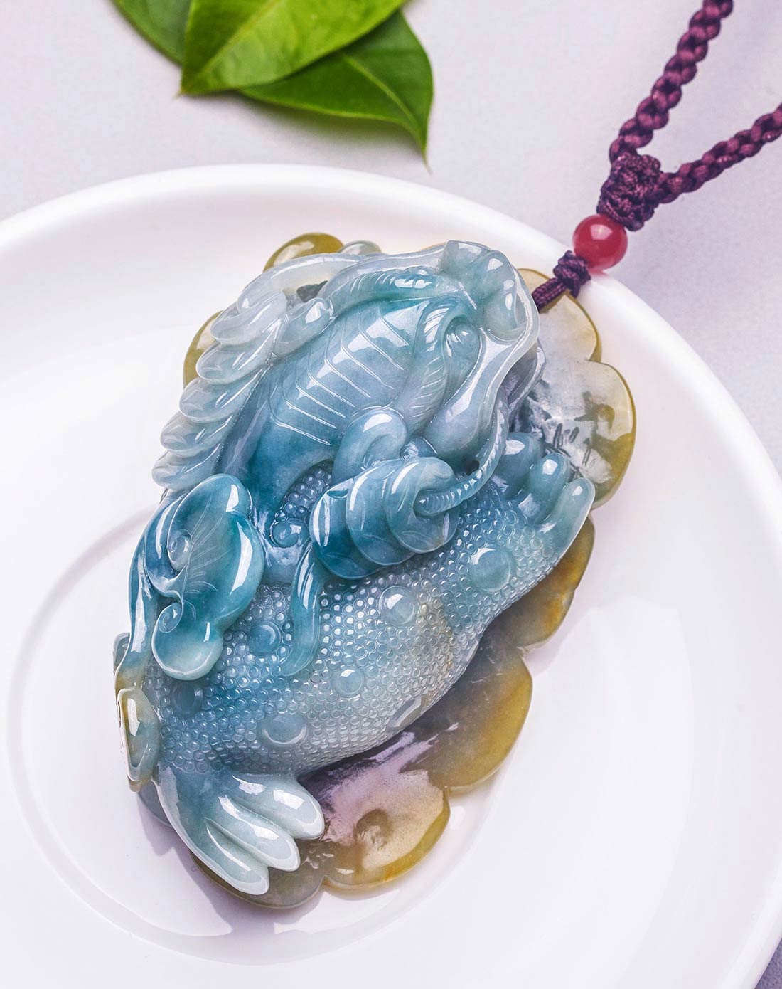 糯种飘黄翡招财金蟾翡翠手把件 附证书