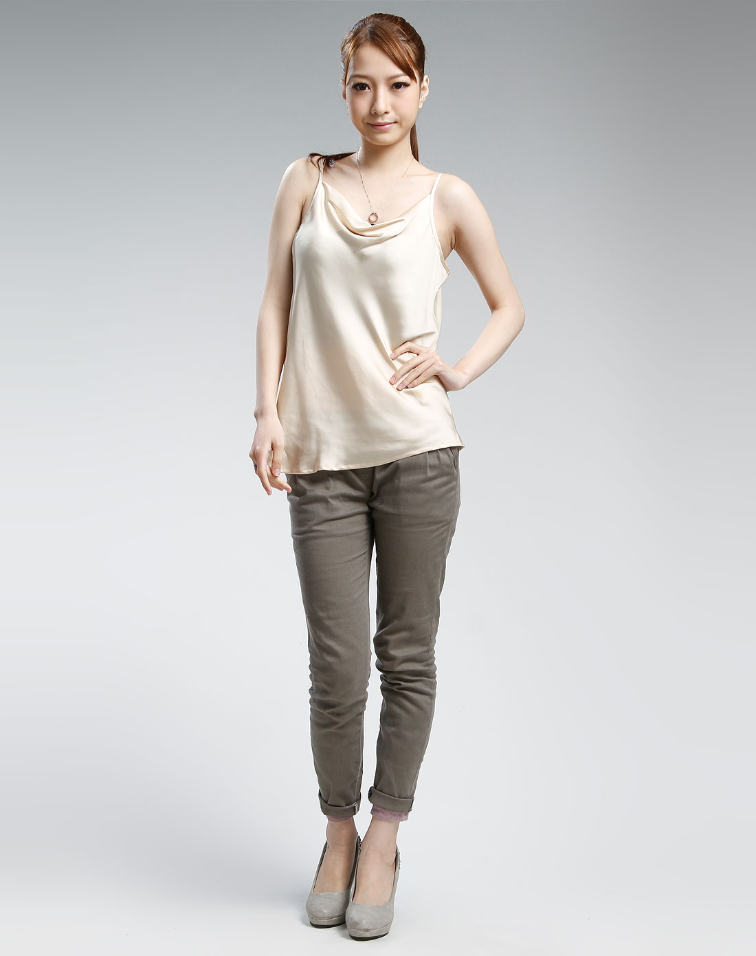 马狮龙 浅金色吊带休闲背心