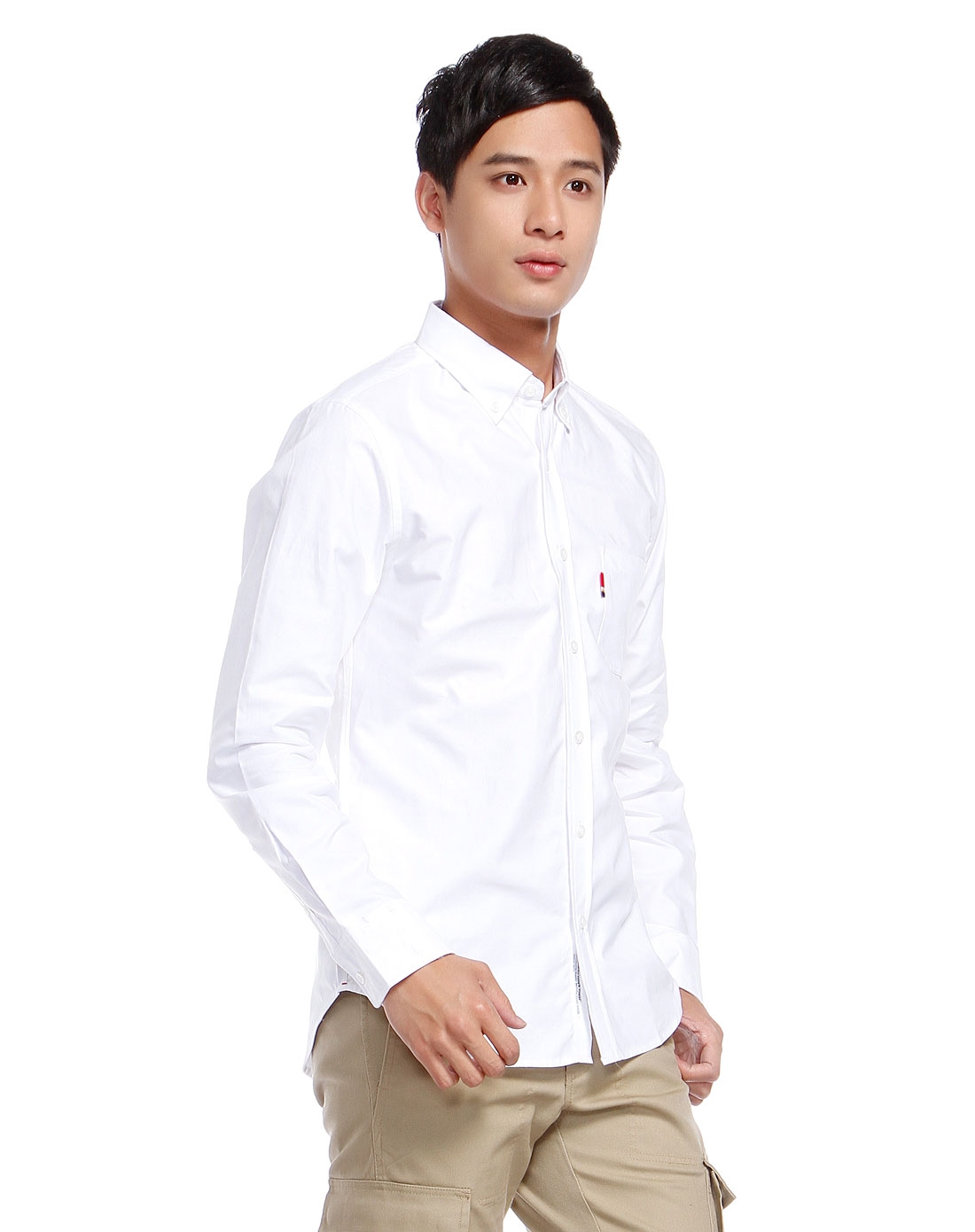 男款白色翻领时尚长袖衬衫