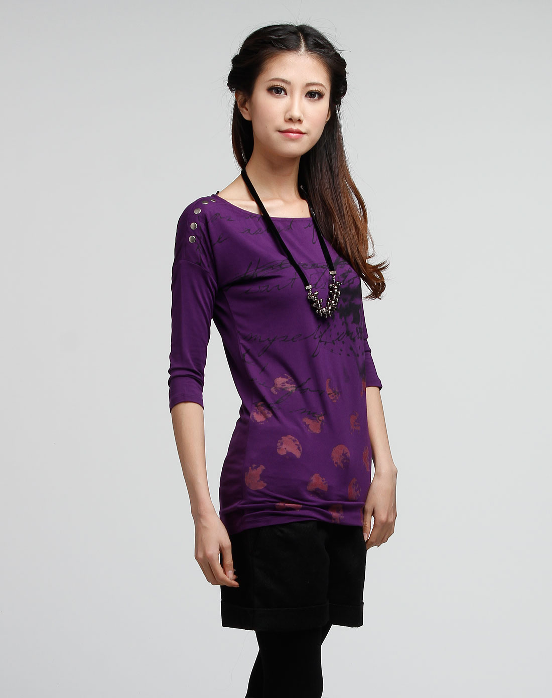 优衣派uip 深紫色印花中袖t恤