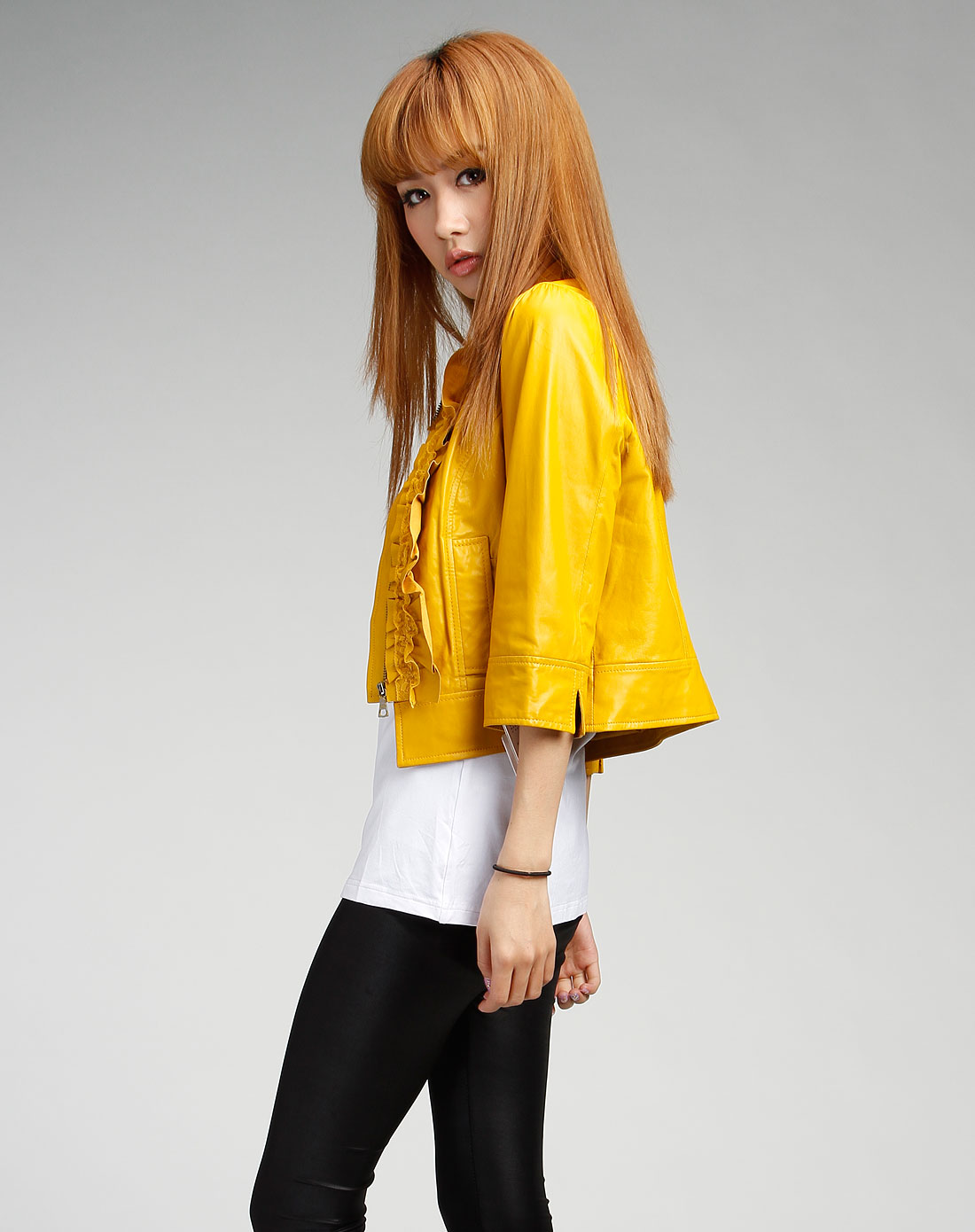女款黄色绵羊皮七分袖短装皮衣