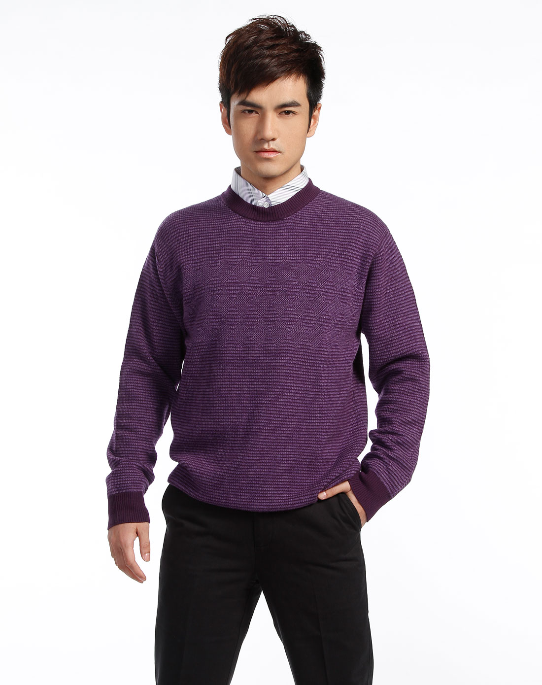 紫色暗纹圆领长袖针织衫