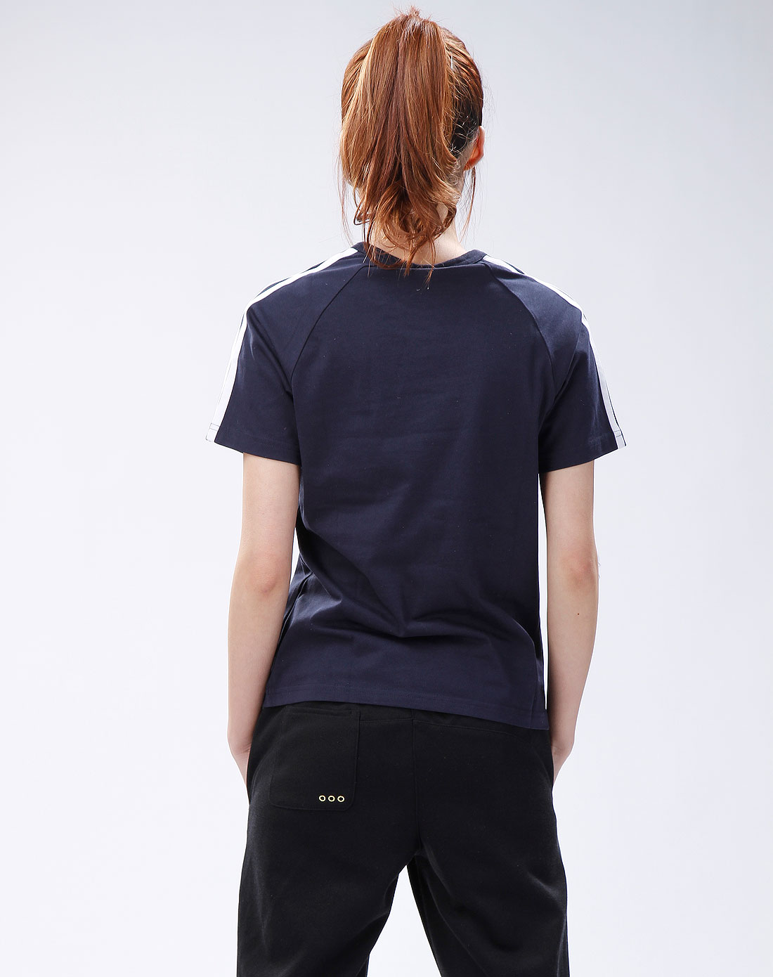 女款藏青色短袖t恤1