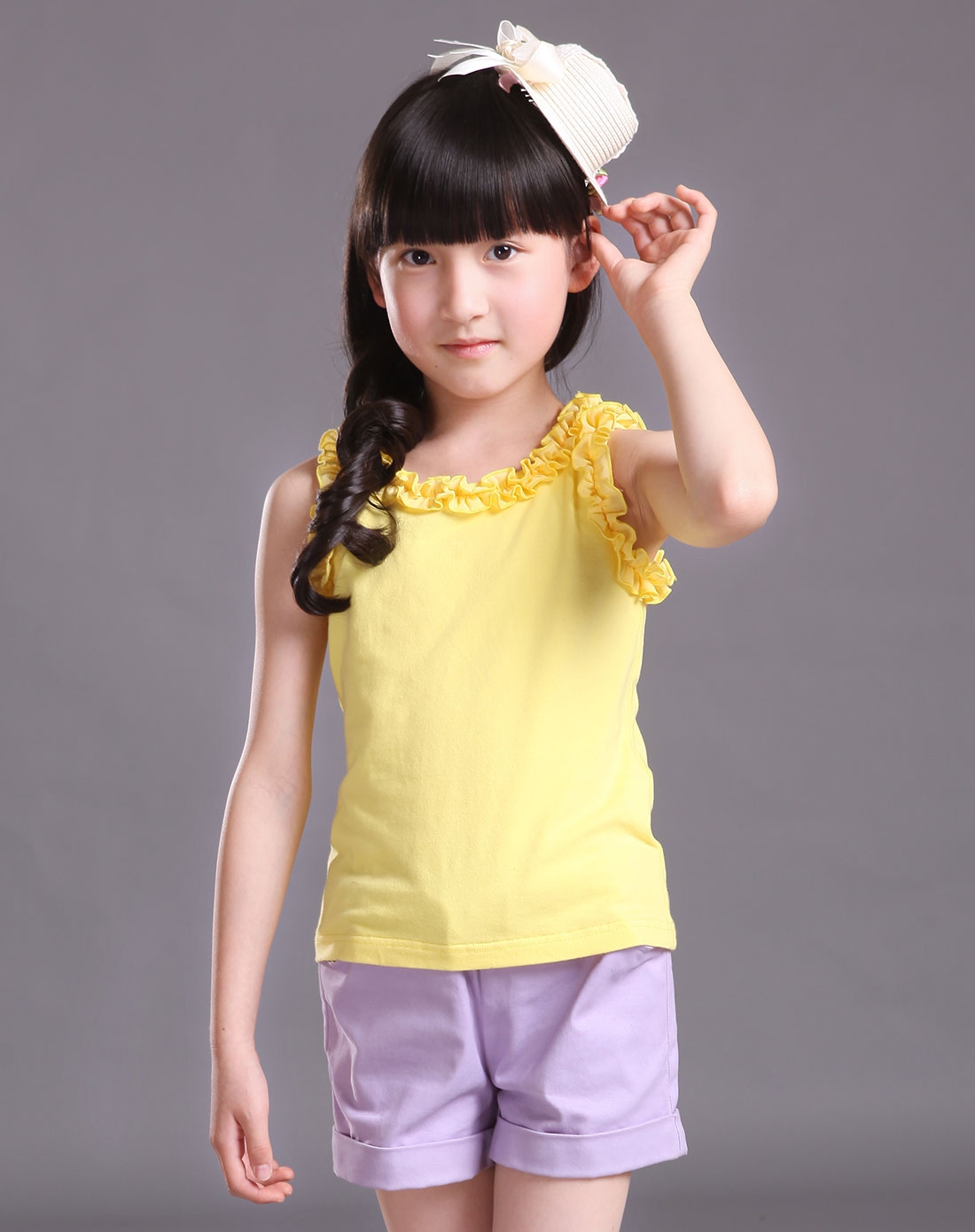 女童黄色吊带t恤