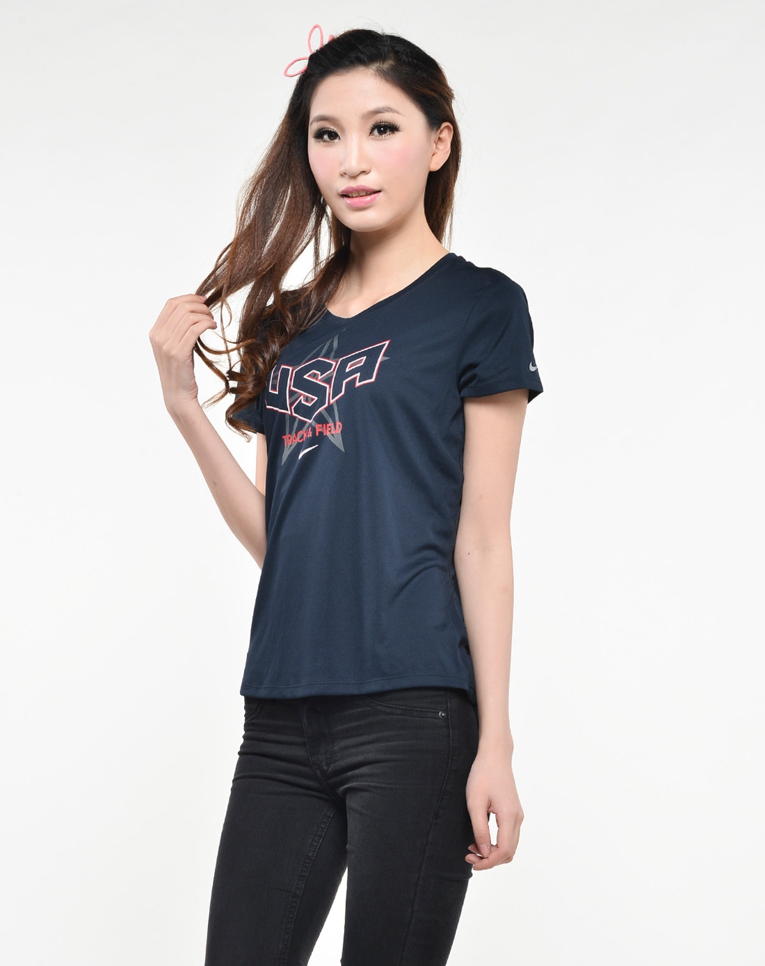 女子蓝黑色短袖t恤